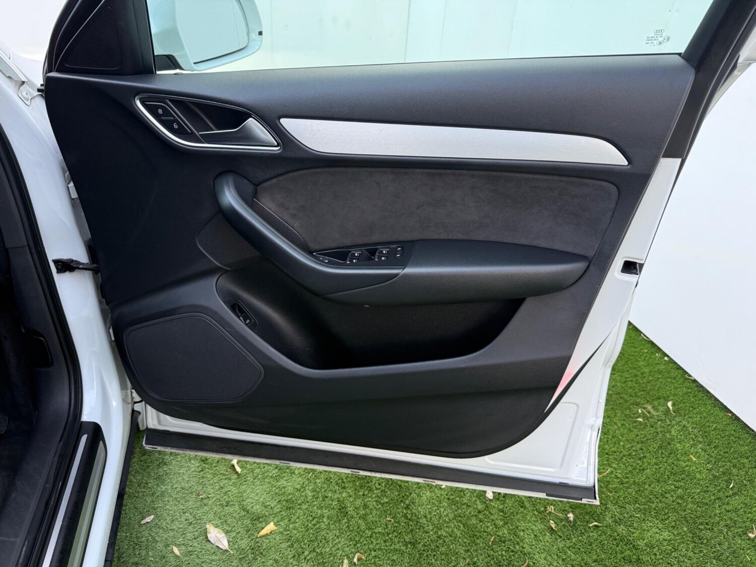 Used Audi Q3 2015 for sale - 76175045: Photo 18