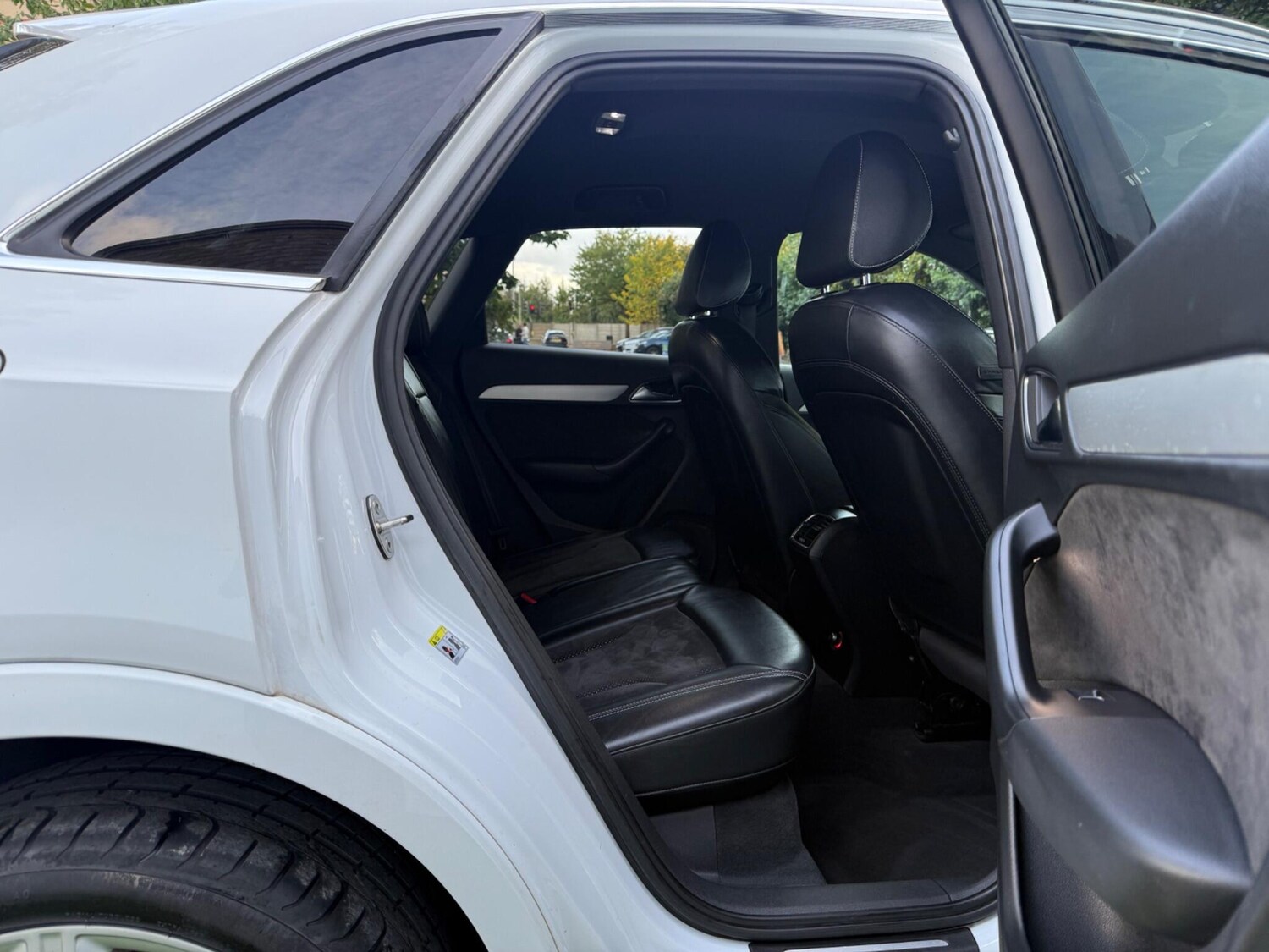 Used Audi Q3 2015 for sale - 76175045: Photo 19