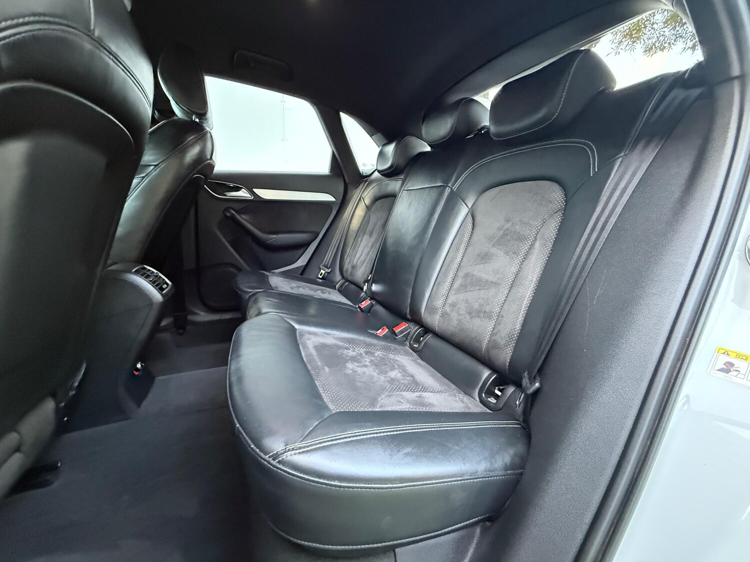 Used Audi Q3 2015 for sale - 76175045: Photo 25