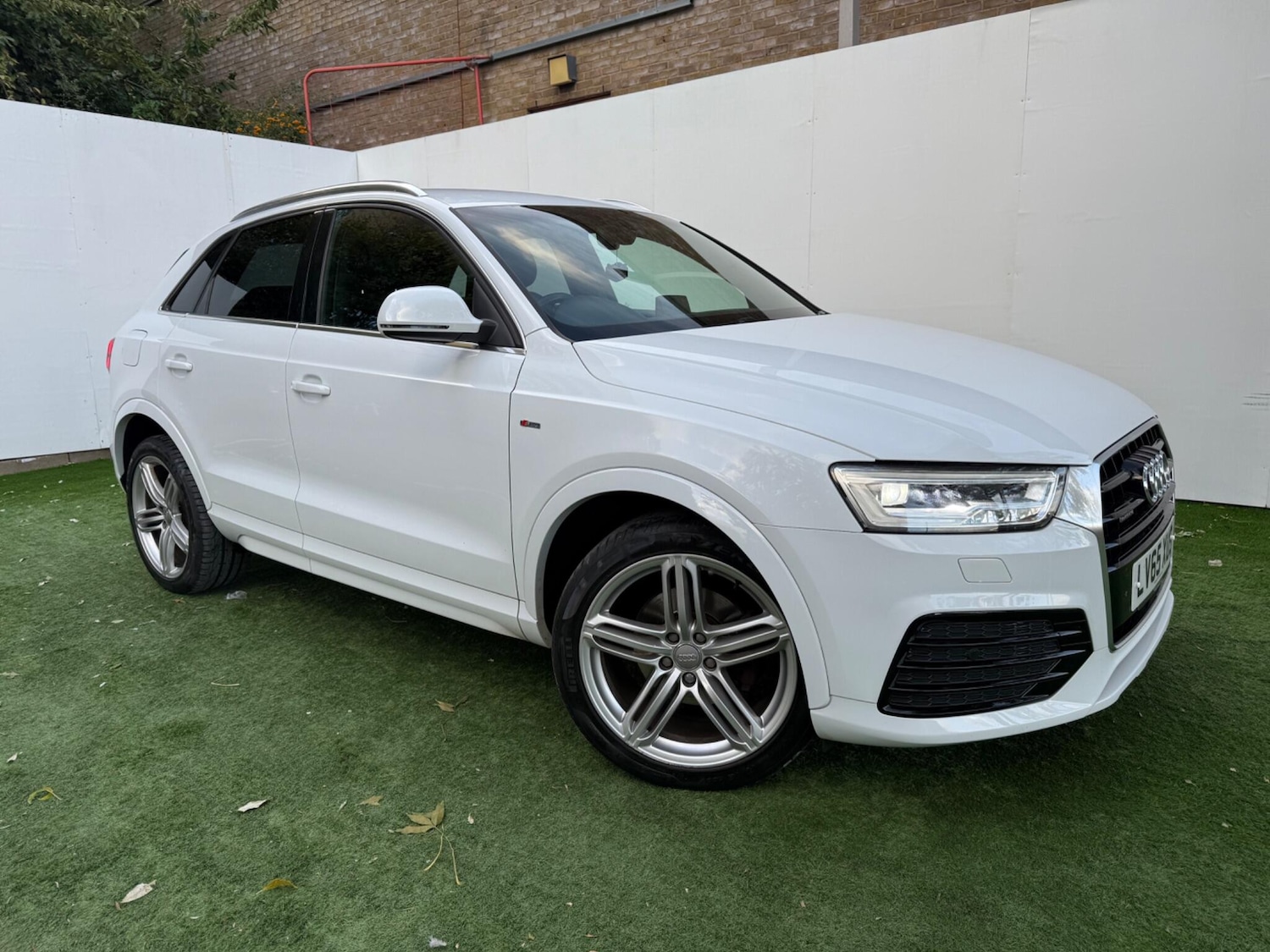Used Audi Q3 2015 for sale - 76175045: Photo 4