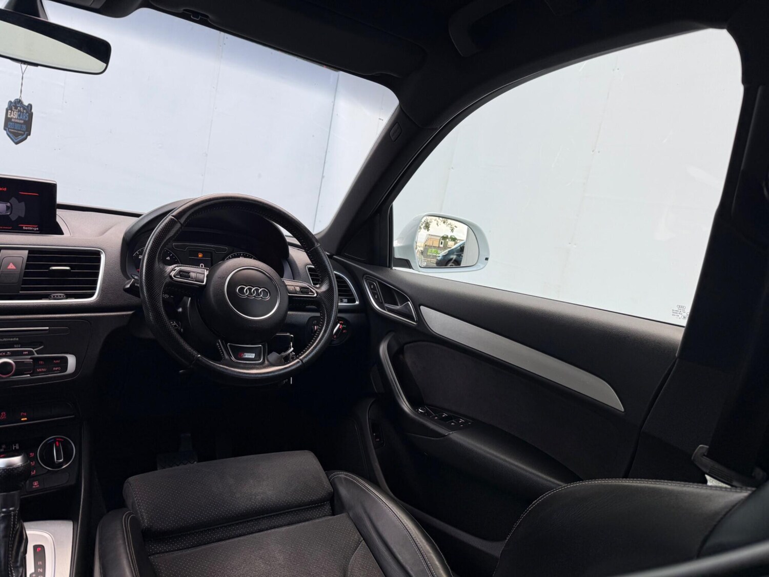 Used Audi Q3 2015 for sale - 76175045: Photo 40