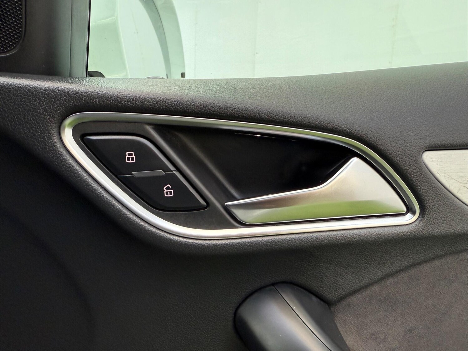 Used Audi Q3 2015 for sale - 76175045: Photo 42