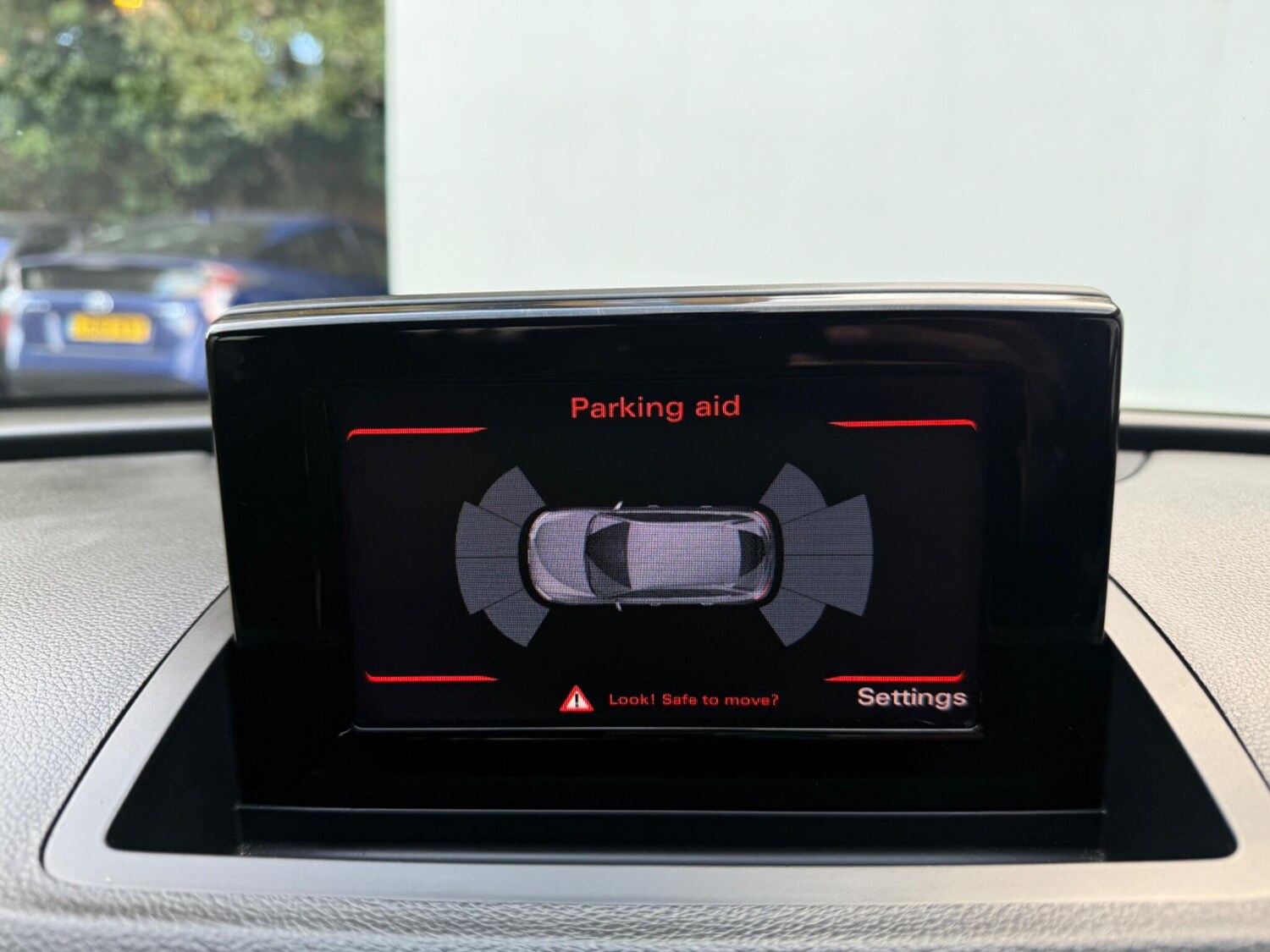 Used Audi Q3 2015 for sale - 76175045: Photo 49