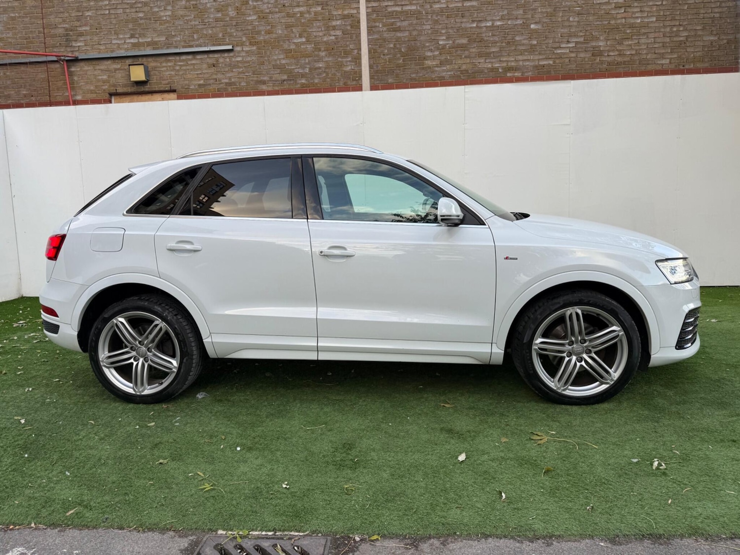 Used Audi Q3 2015 for sale - 76175045: Photo 5