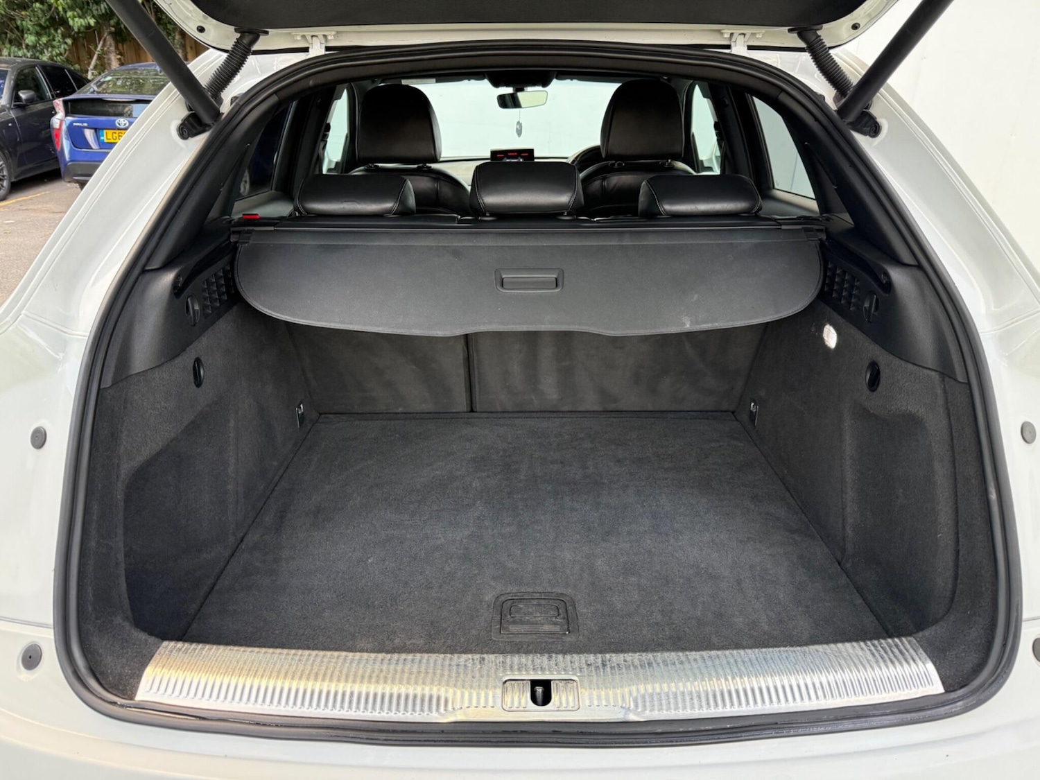 Used Audi Q3 2015 for sale - 76175045: Photo 8