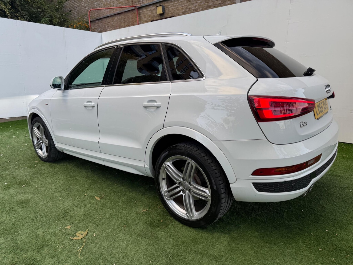 Used Audi Q3 2015 for sale - 76175045: Photo 9