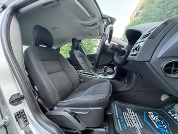 Used Volvo S40 2010 for sale - 75600045: Photo