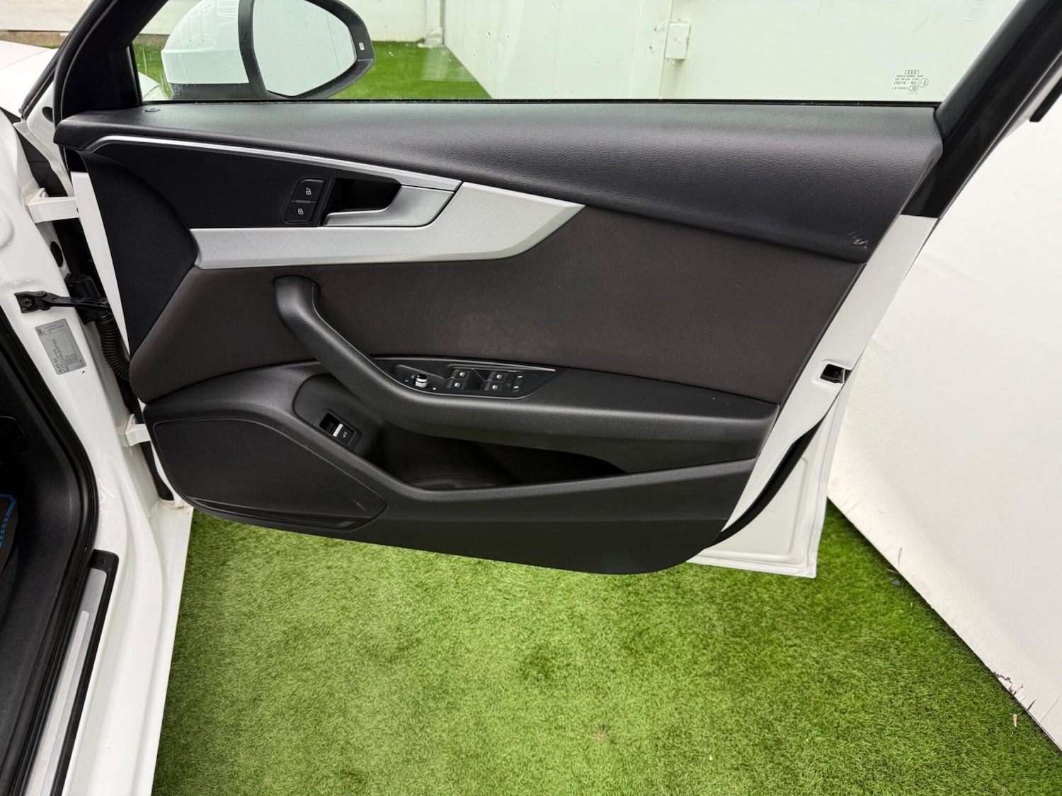 Used Audi A4 2017 for sale - 77783324: Photo 17