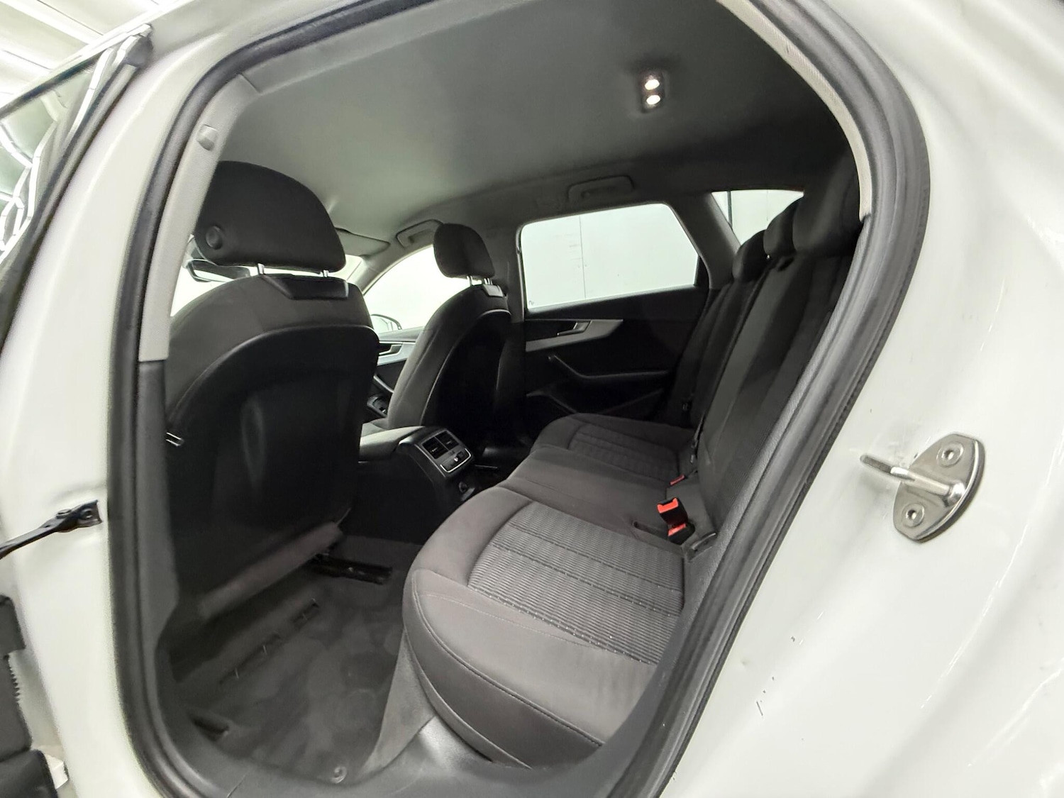 Used Audi A4 2017 for sale - 77783324: Photo 23