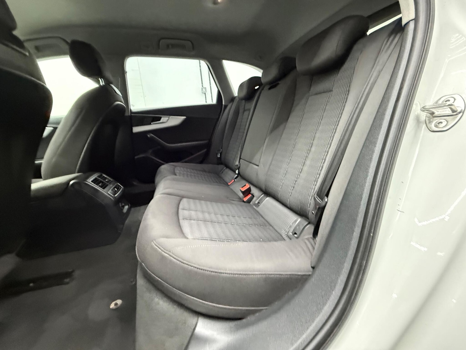 Used Audi A4 2017 for sale - 77783324: Photo 24