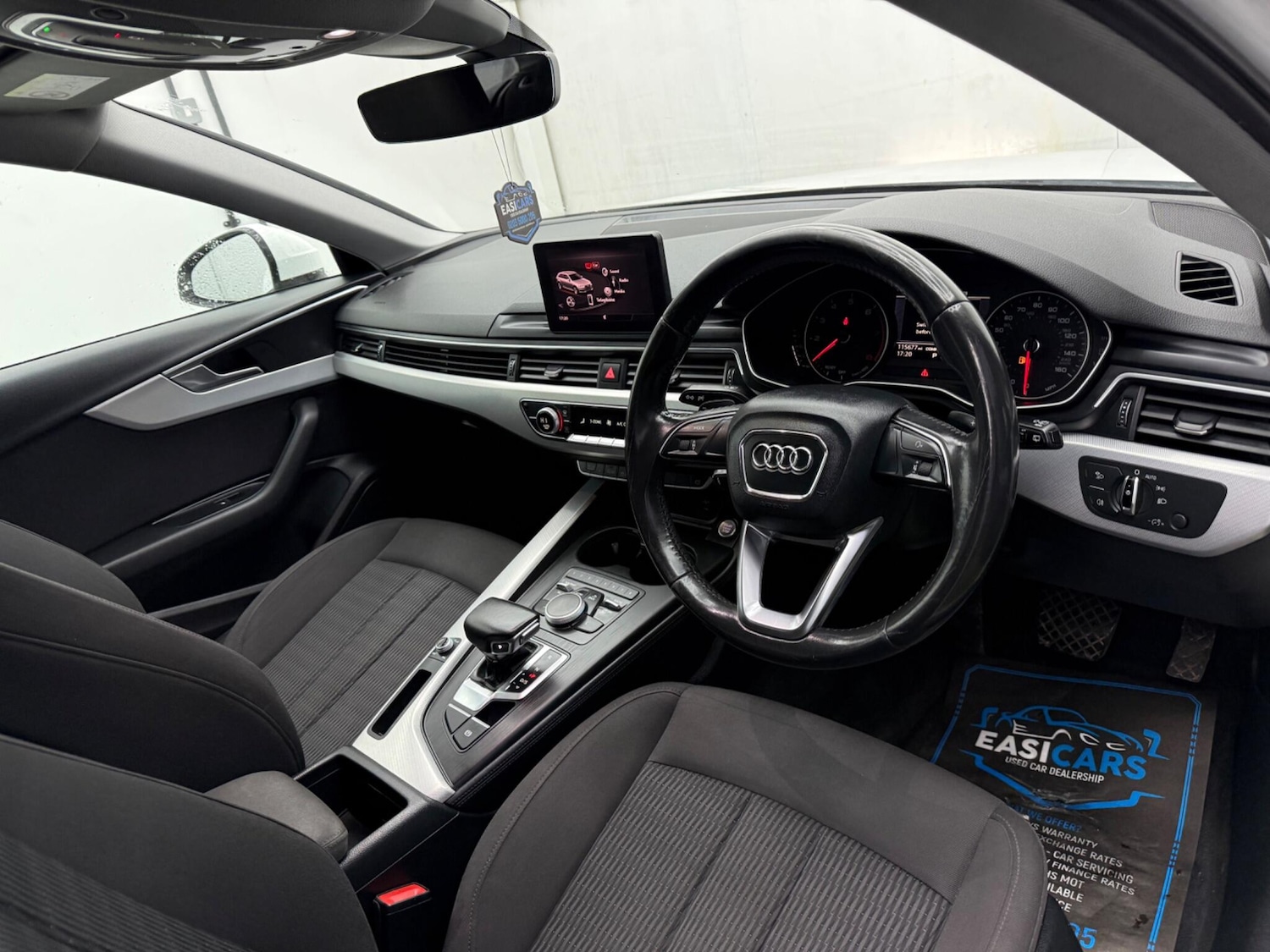 Used Audi A4 2017 for sale - 77783324: Photo 3