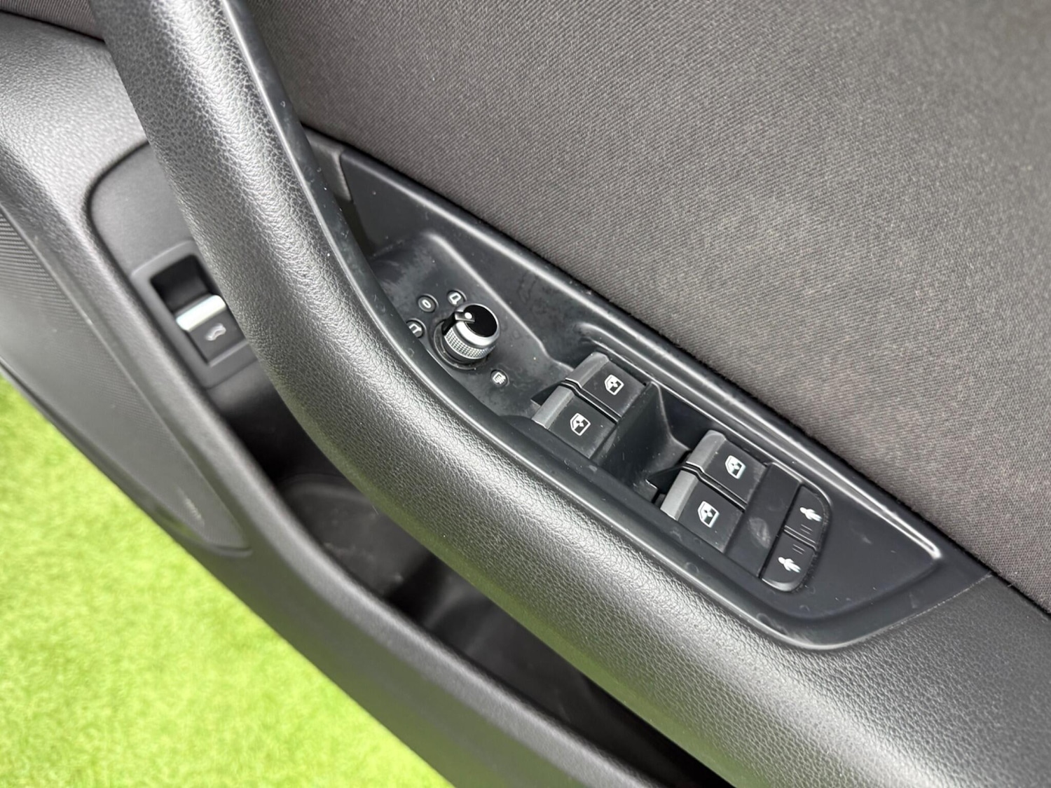 Used Audi A4 2017 for sale - 77783324: Photo 40