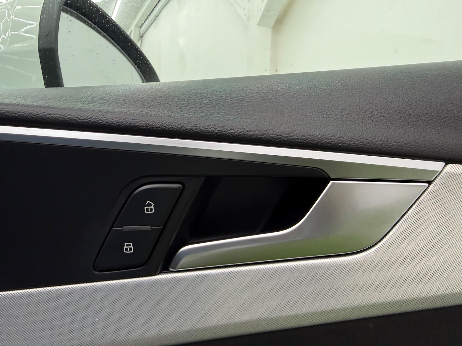 Used Audi A4 2017 for sale - 77783324: Photo 41