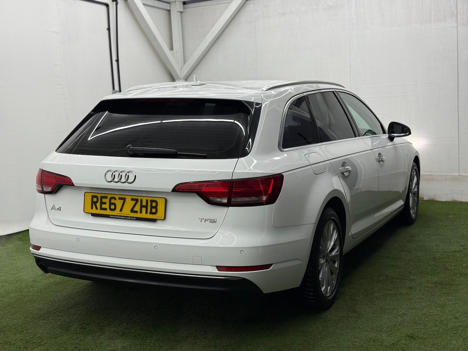 Used Audi A4 2017 for sale - 77783324: Photo 6