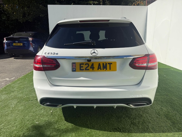 Used Mercedes-Benz C-Class 2015 for sale - 76214948: Photo 7