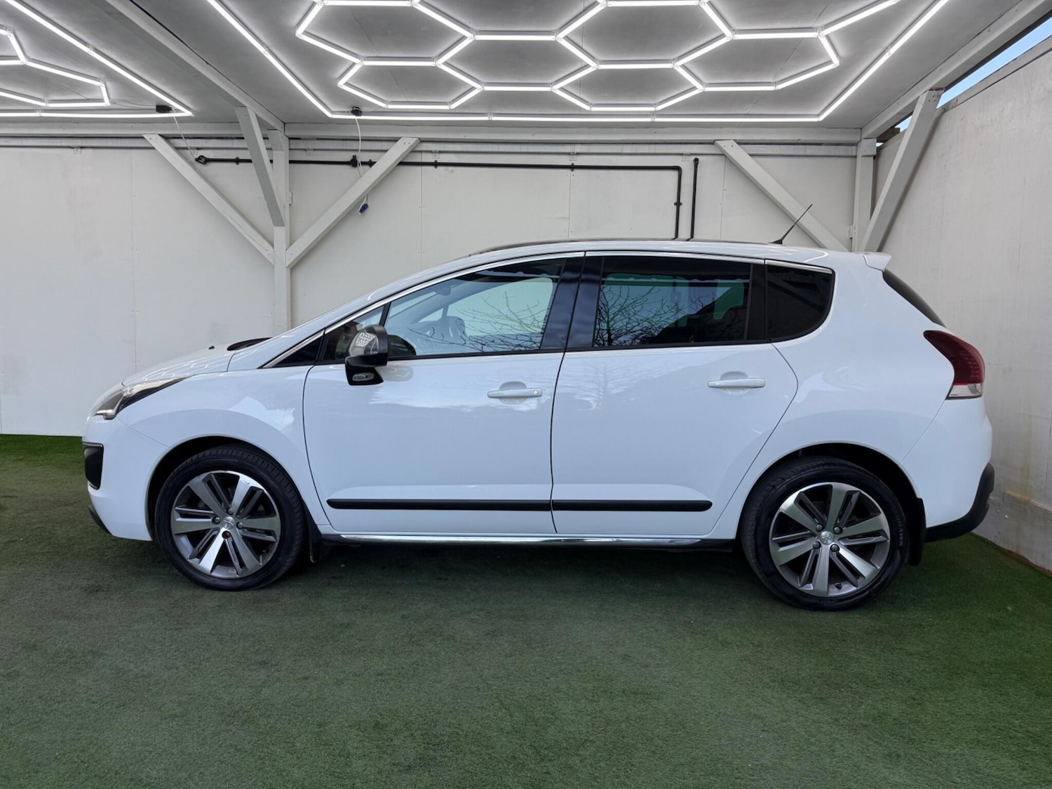Used Peugeot 3008 2014 for sale - 77978111: Photo 10