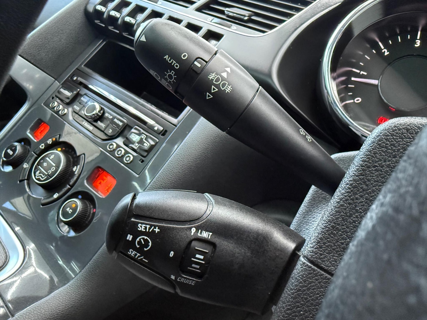 Used Peugeot 3008 2014 for sale - 77978111: Photo 33