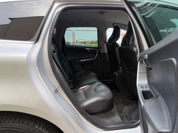 Used Volvo XC60 2013 for sale - 75022876: Photo 18