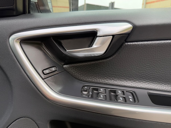 Used Volvo XC60 2013 for sale - 75022876: Photo 40
