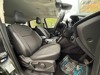 Used Ford Kuga 2017 for sale - 76432537: Photo