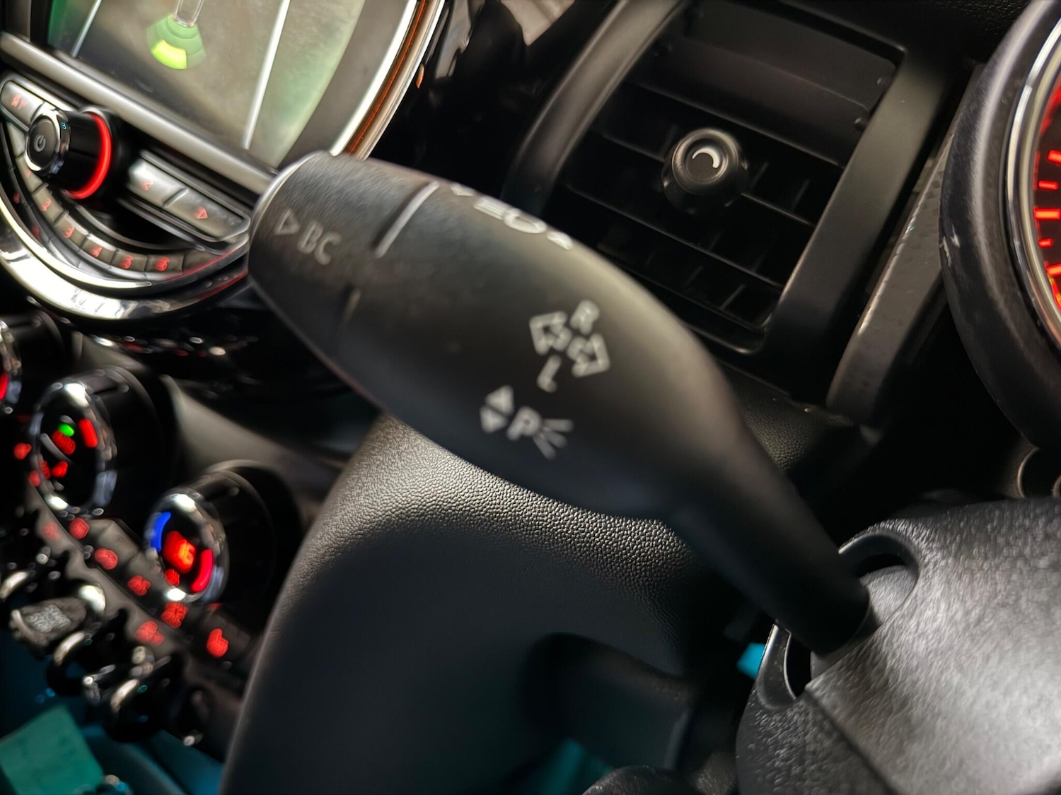 Used MINI Hatch 2018 for sale - 76839709: Photo 32