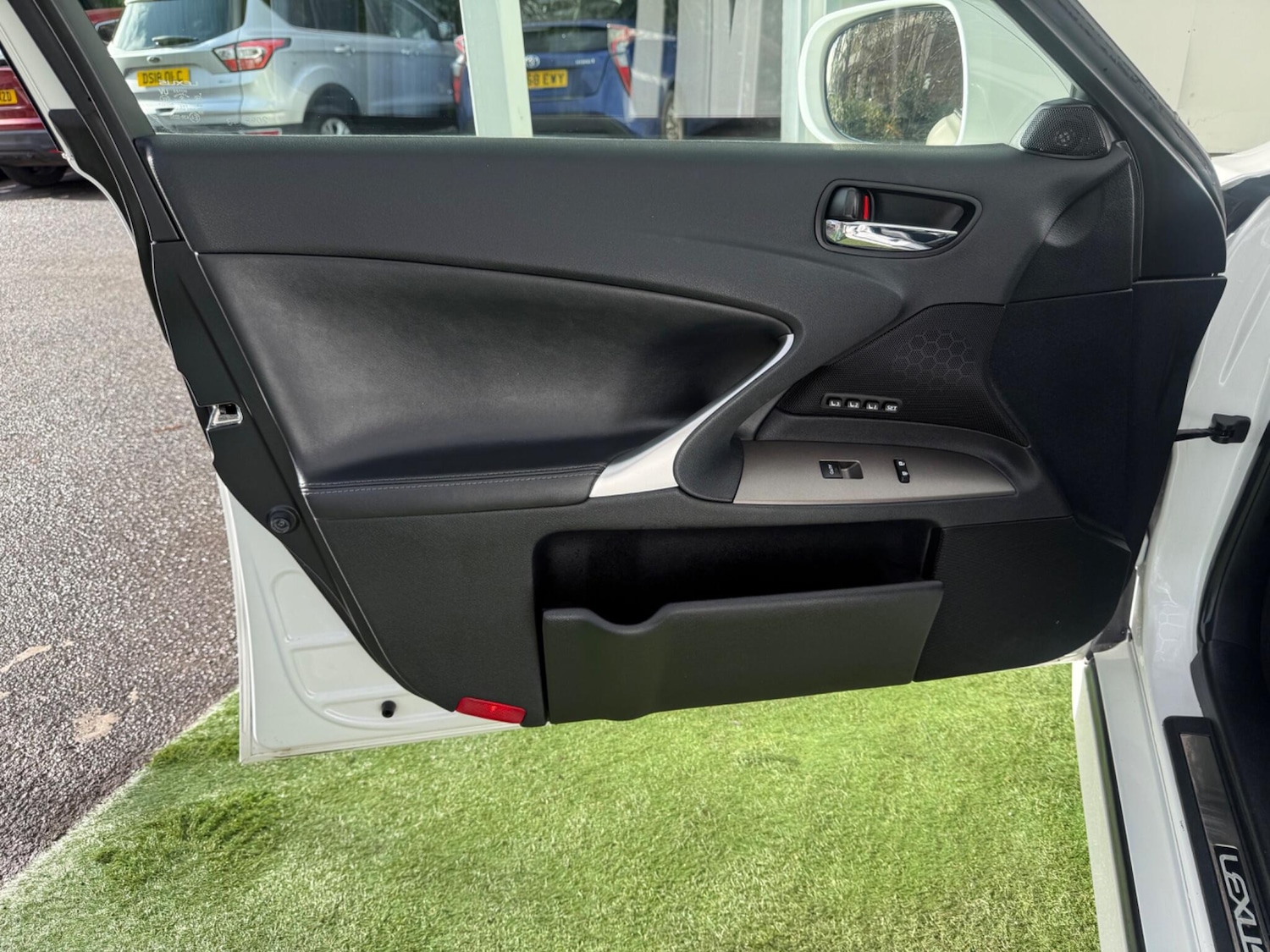 Used Lexus IS 2010 for sale - 77586421: Photo 27