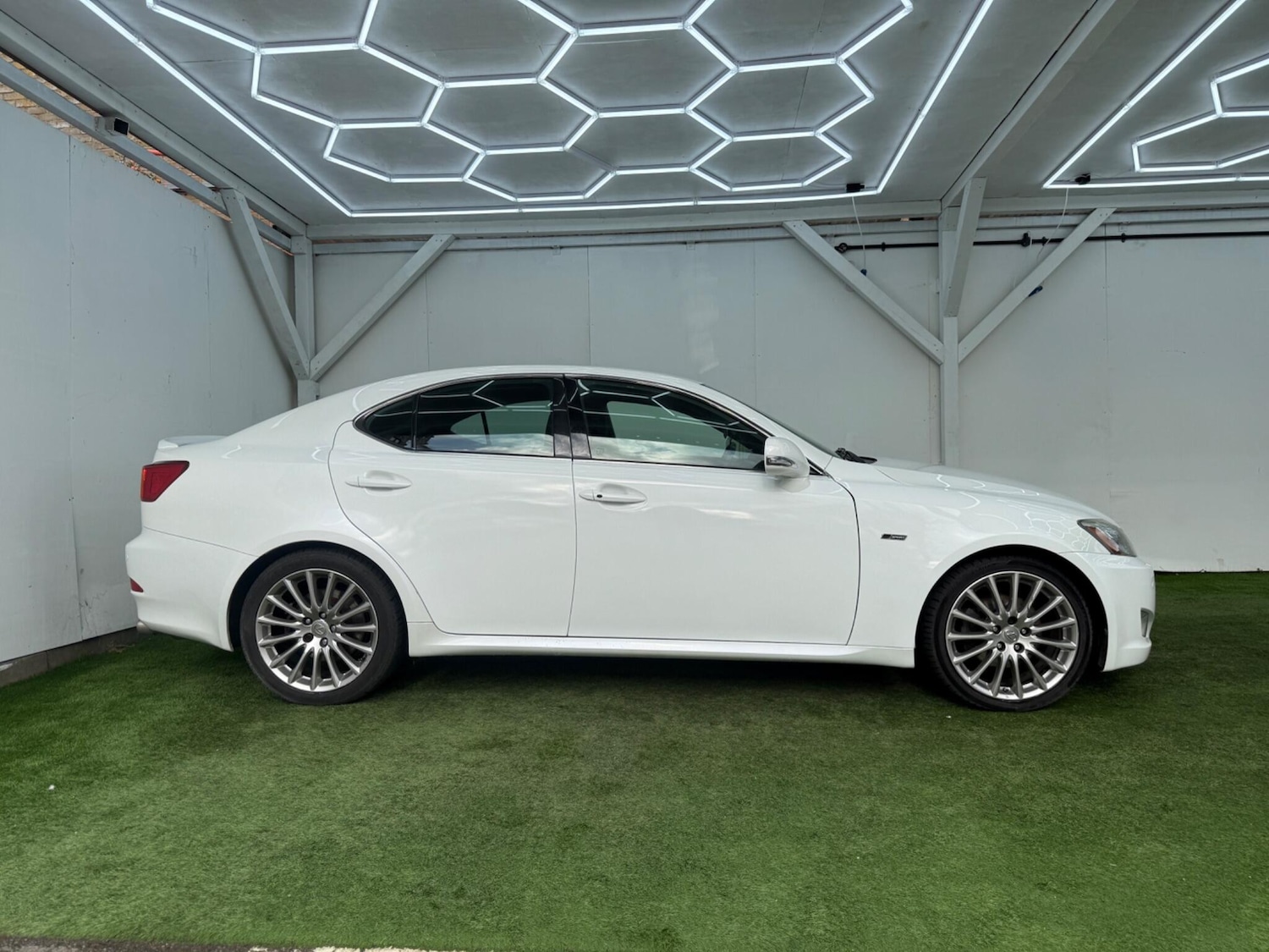 Used Lexus IS 2010 for sale - 77586421: Photo 5