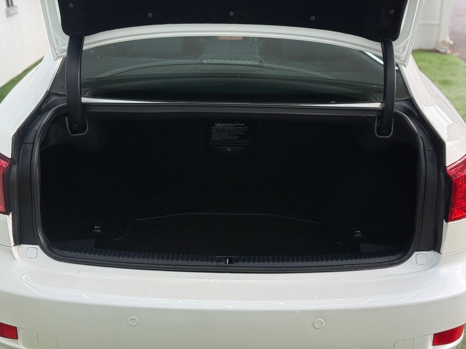 Used Lexus IS 2010 for sale - 77586421: Photo 8