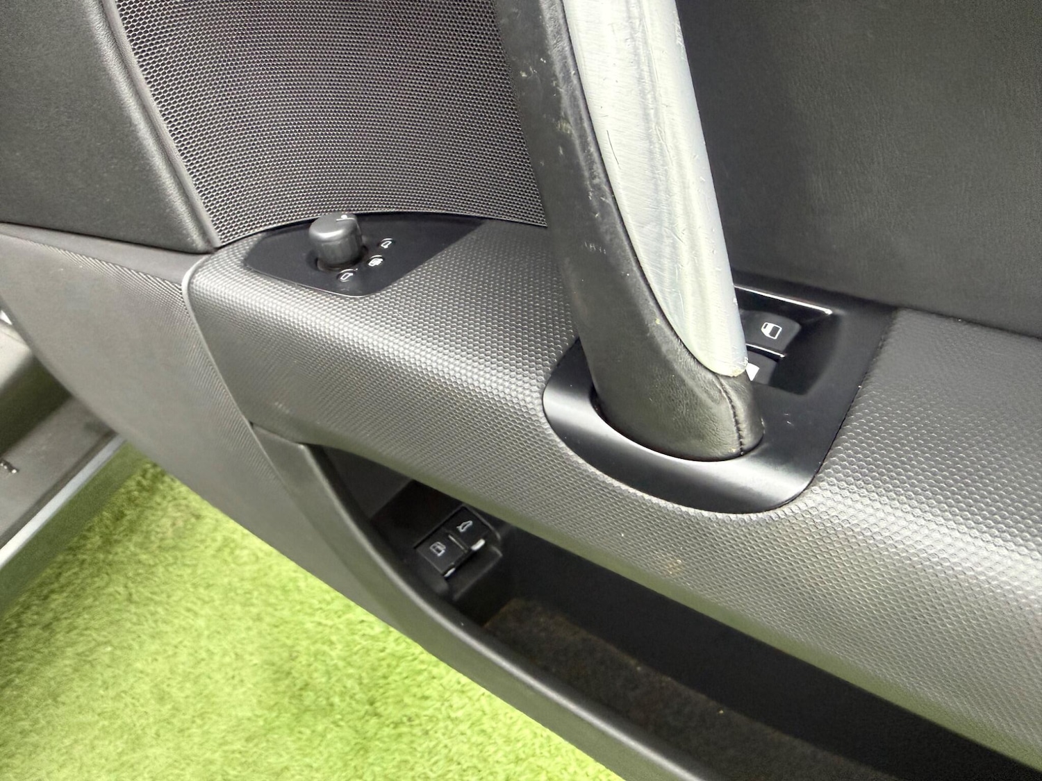 Used Audi TT for sale - 77882257: Photo 38