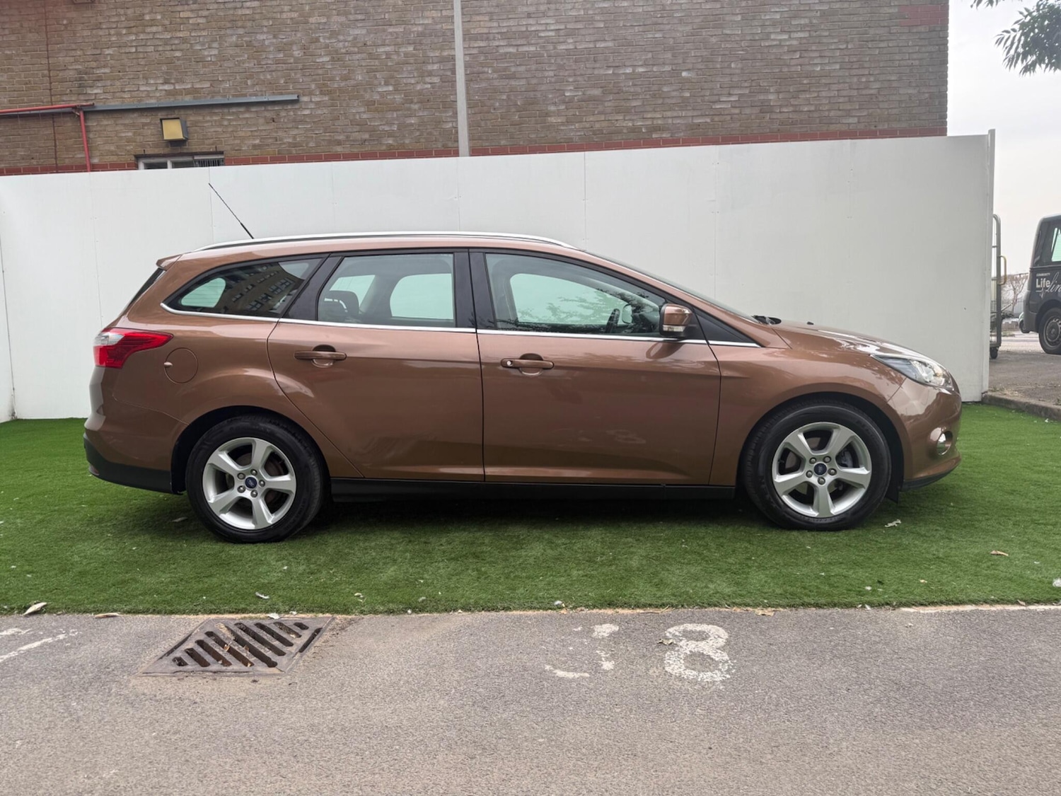 Used Ford Focus 2014 for sale - 76399176: Photo 5