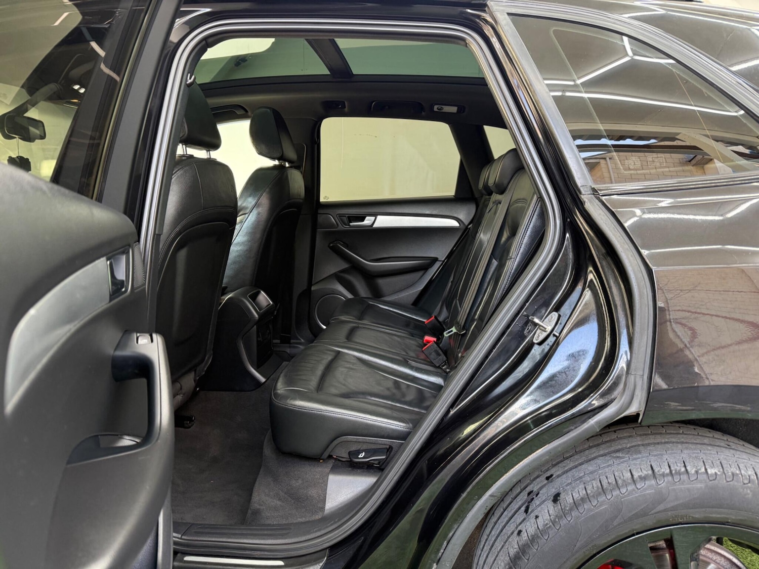 Used Audi Q5 2011 for sale - 77098134: Photo 23