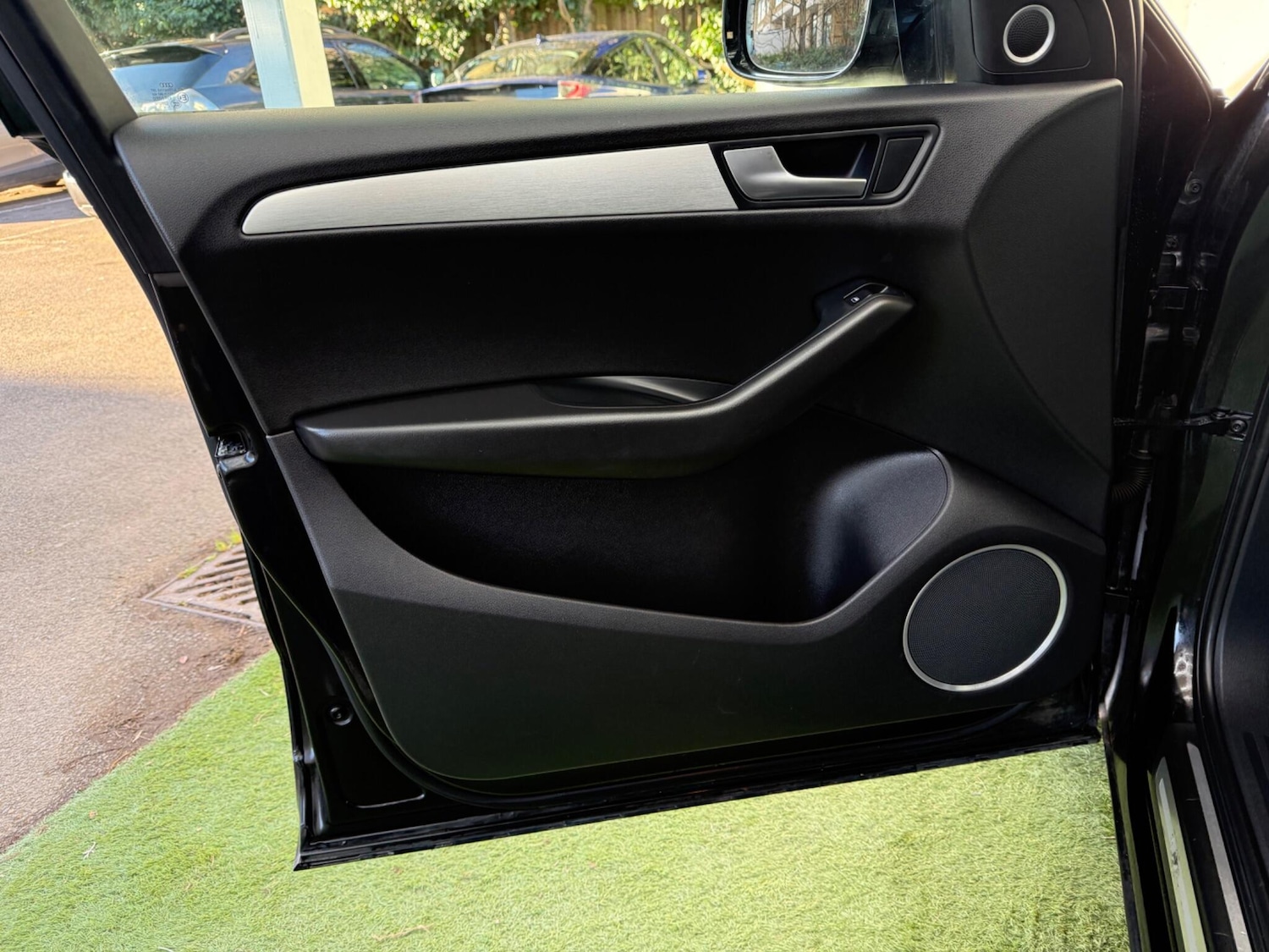 Used Audi Q5 2011 for sale - 77098134: Photo 28