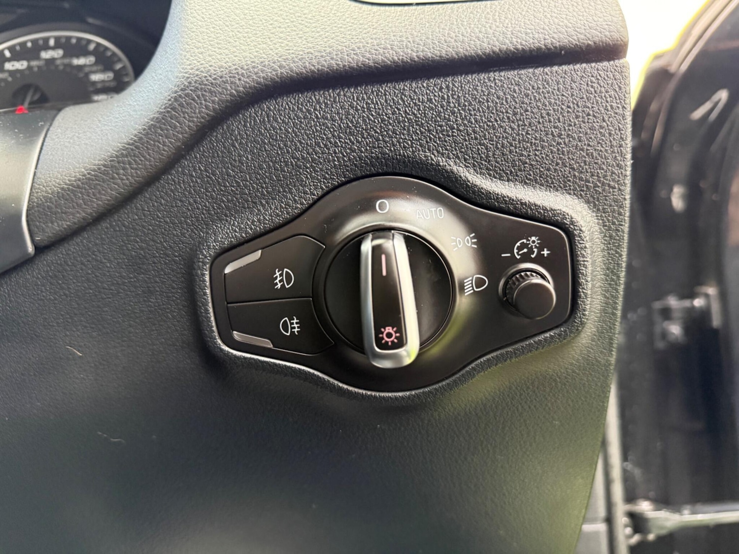 Used Audi Q5 2011 for sale - 77098134: Photo 43