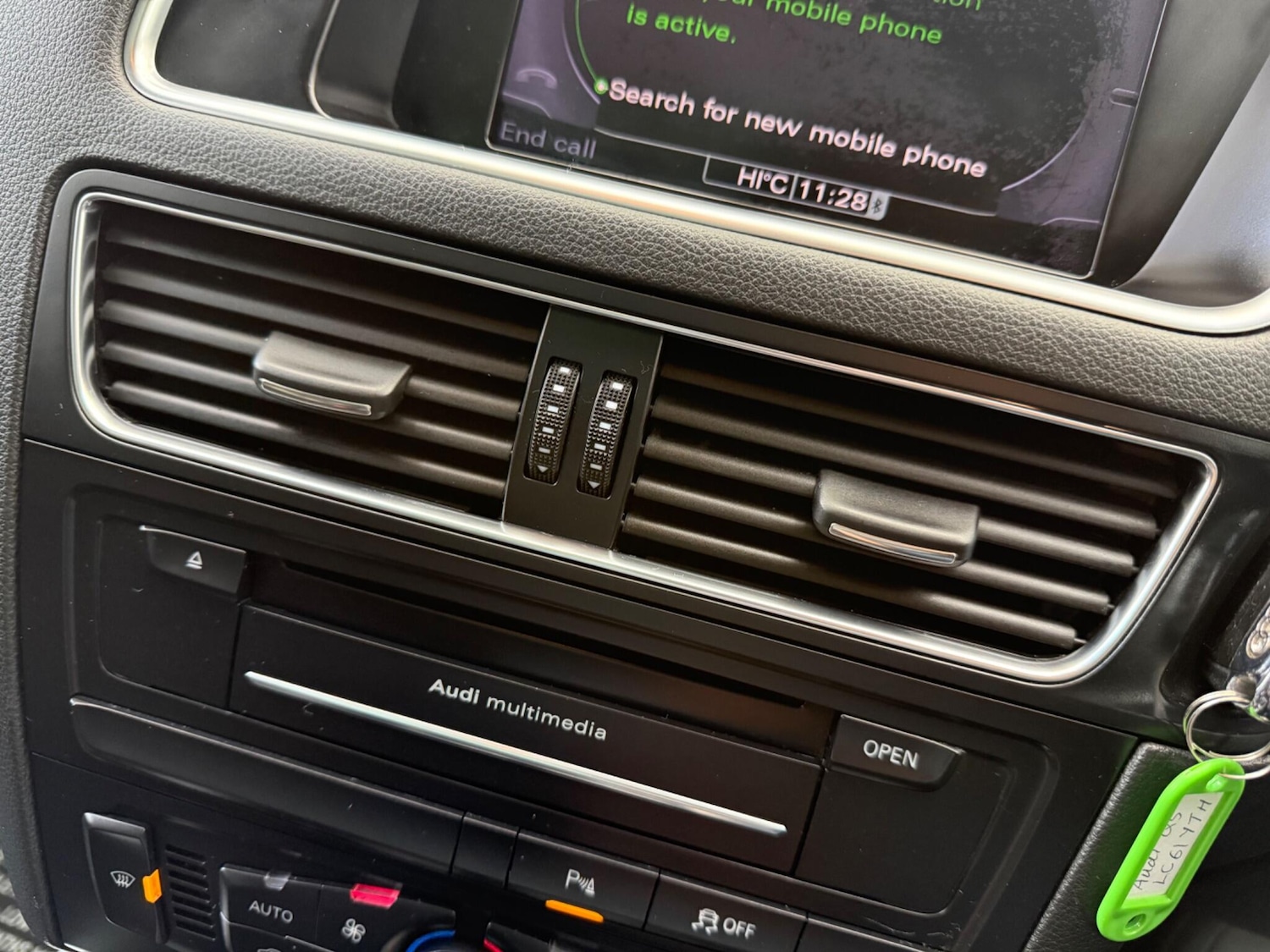 Used Audi Q5 2011 for sale - 77098134: Photo 52