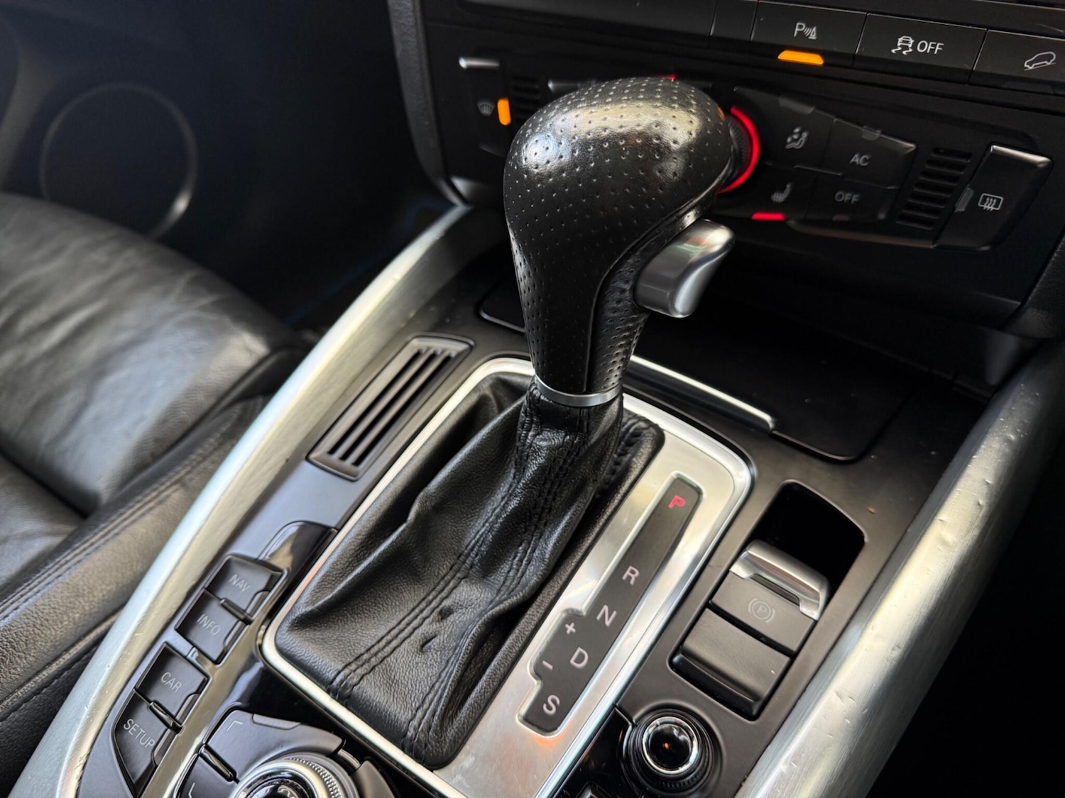 Used Audi Q5 2011 for sale - 77098134: Photo 55