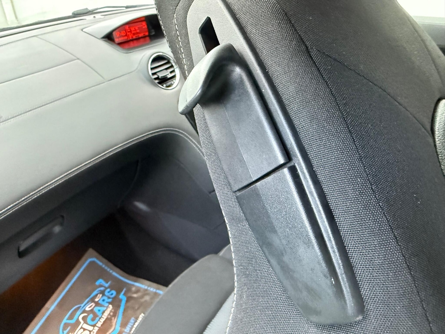 Used Peugeot RCZ for sale - 78127745: Photo 24