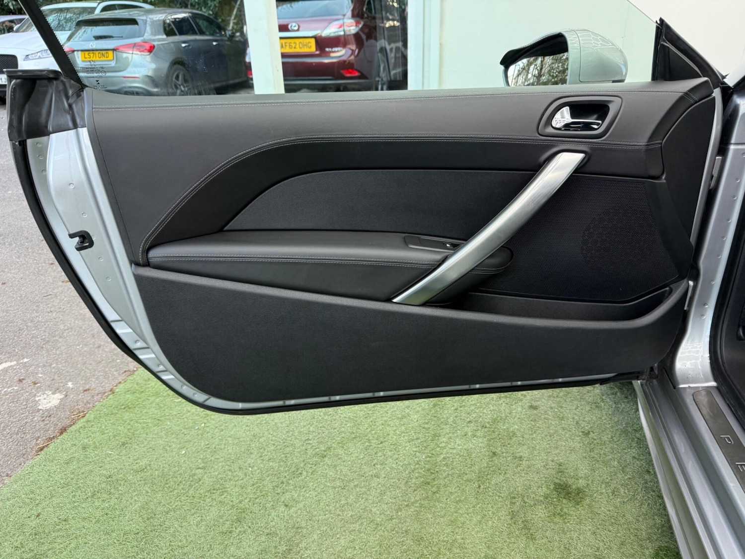 Used Peugeot RCZ for sale - 78127745: Photo 26