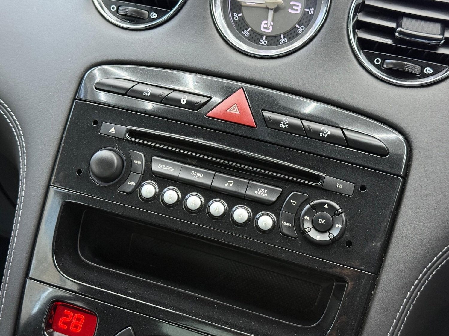 Used Peugeot RCZ for sale - 78127745: Photo 41