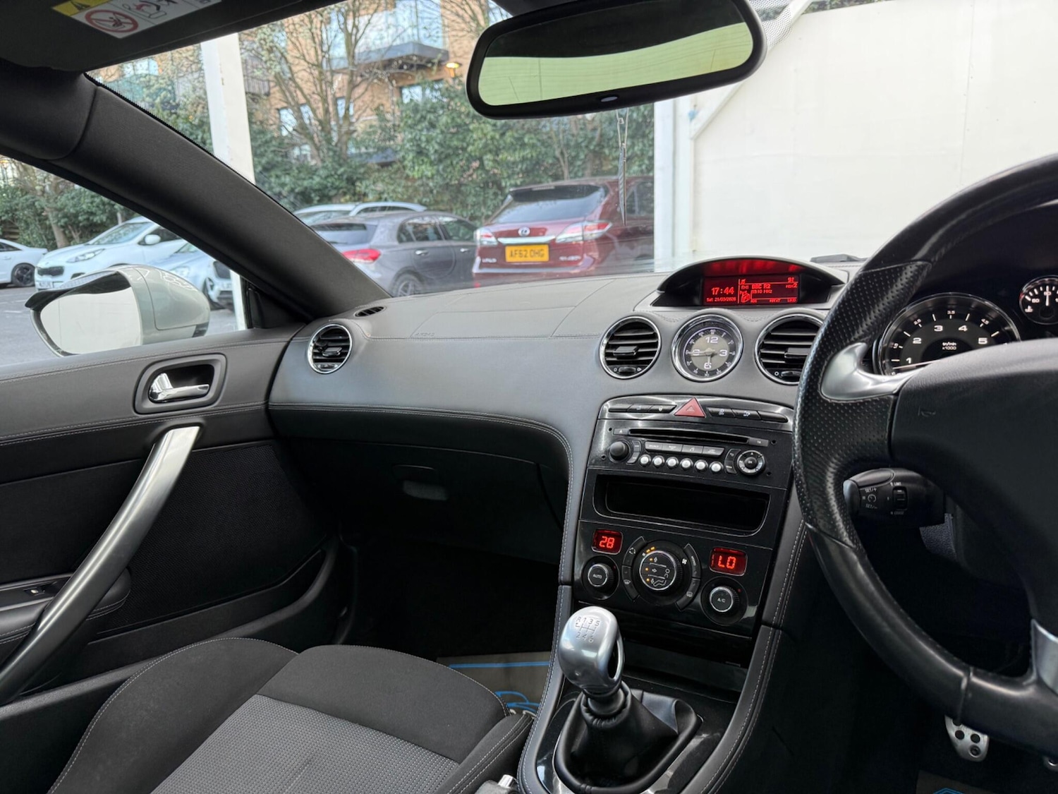 Used Peugeot RCZ for sale - 78127745: Photo 45