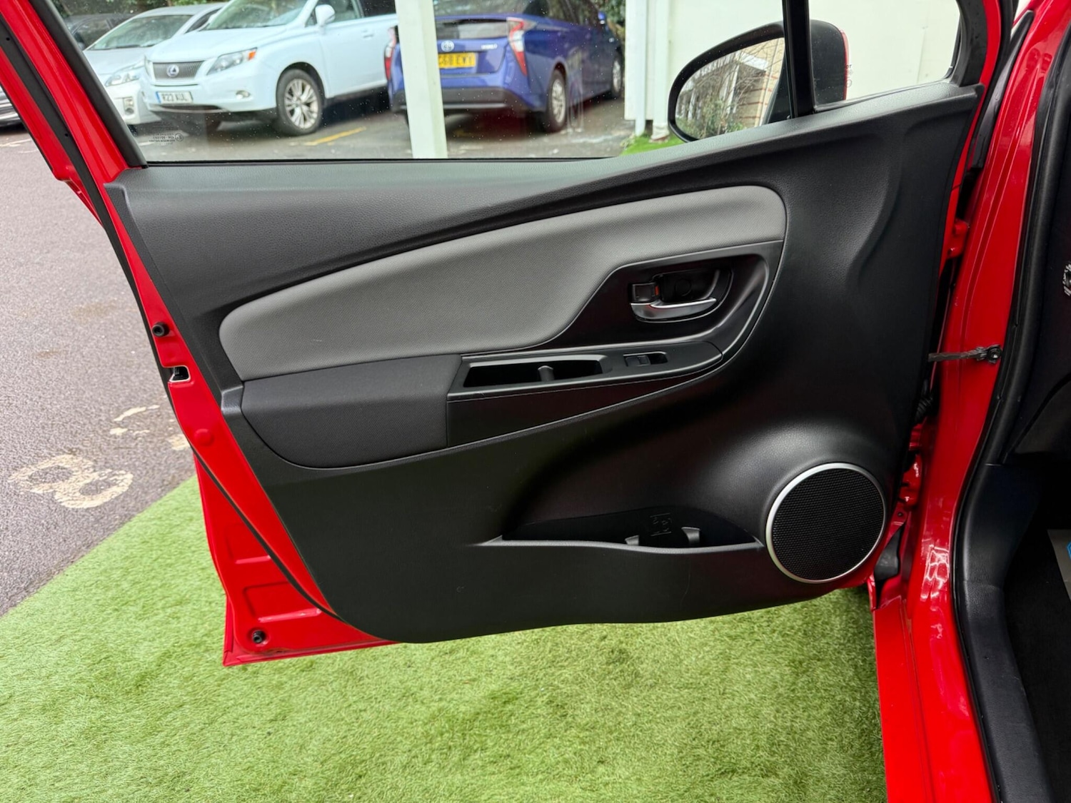 Used Toyota Yaris for sale - 77291355: Photo 27