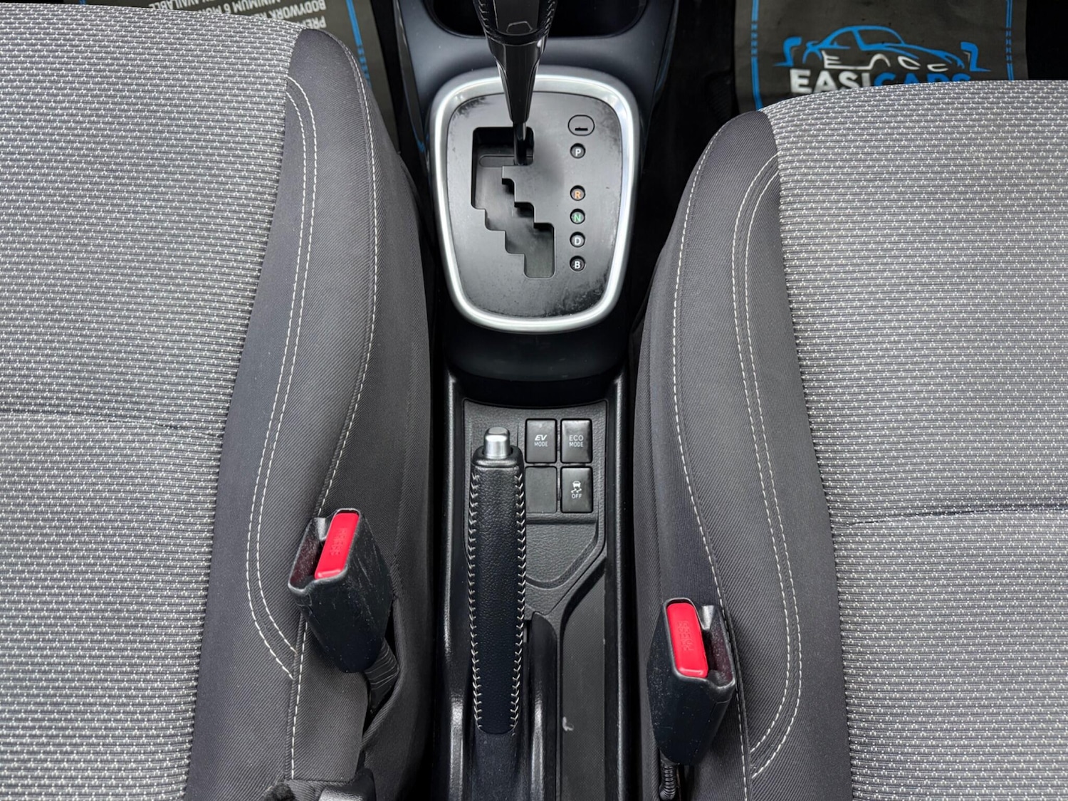 Used Toyota Yaris for sale - 77291355: Photo 31