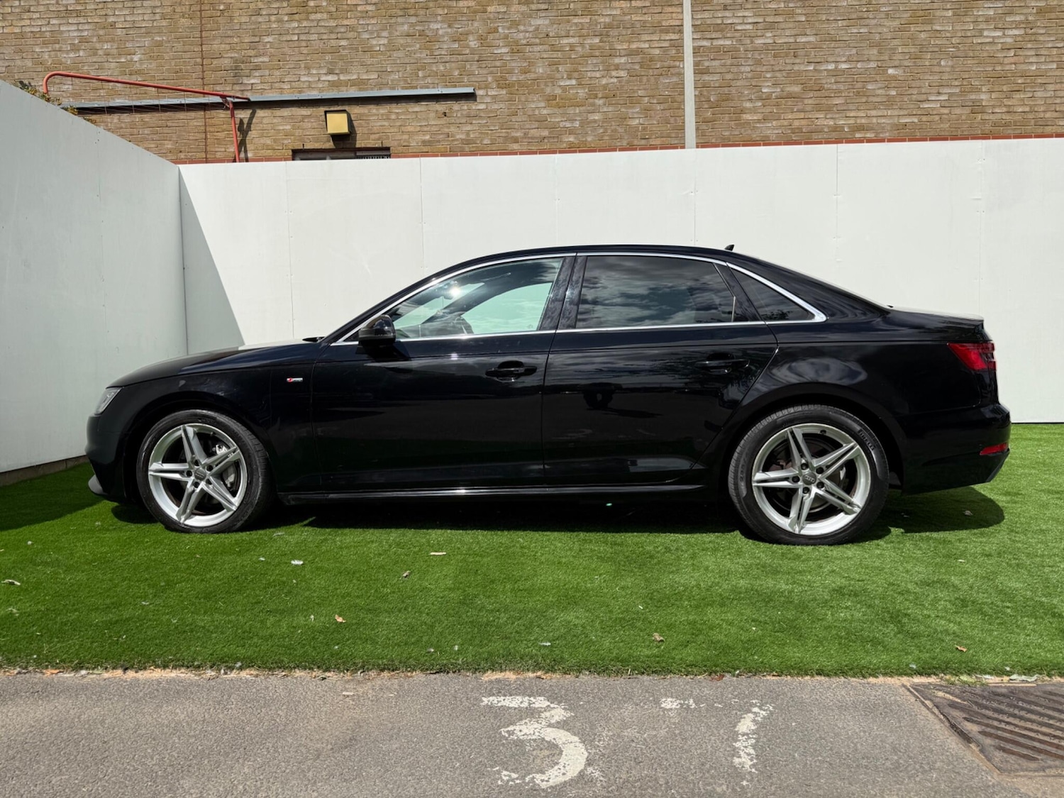Used Audi A4 2016 for sale - 77050247: Photo 10