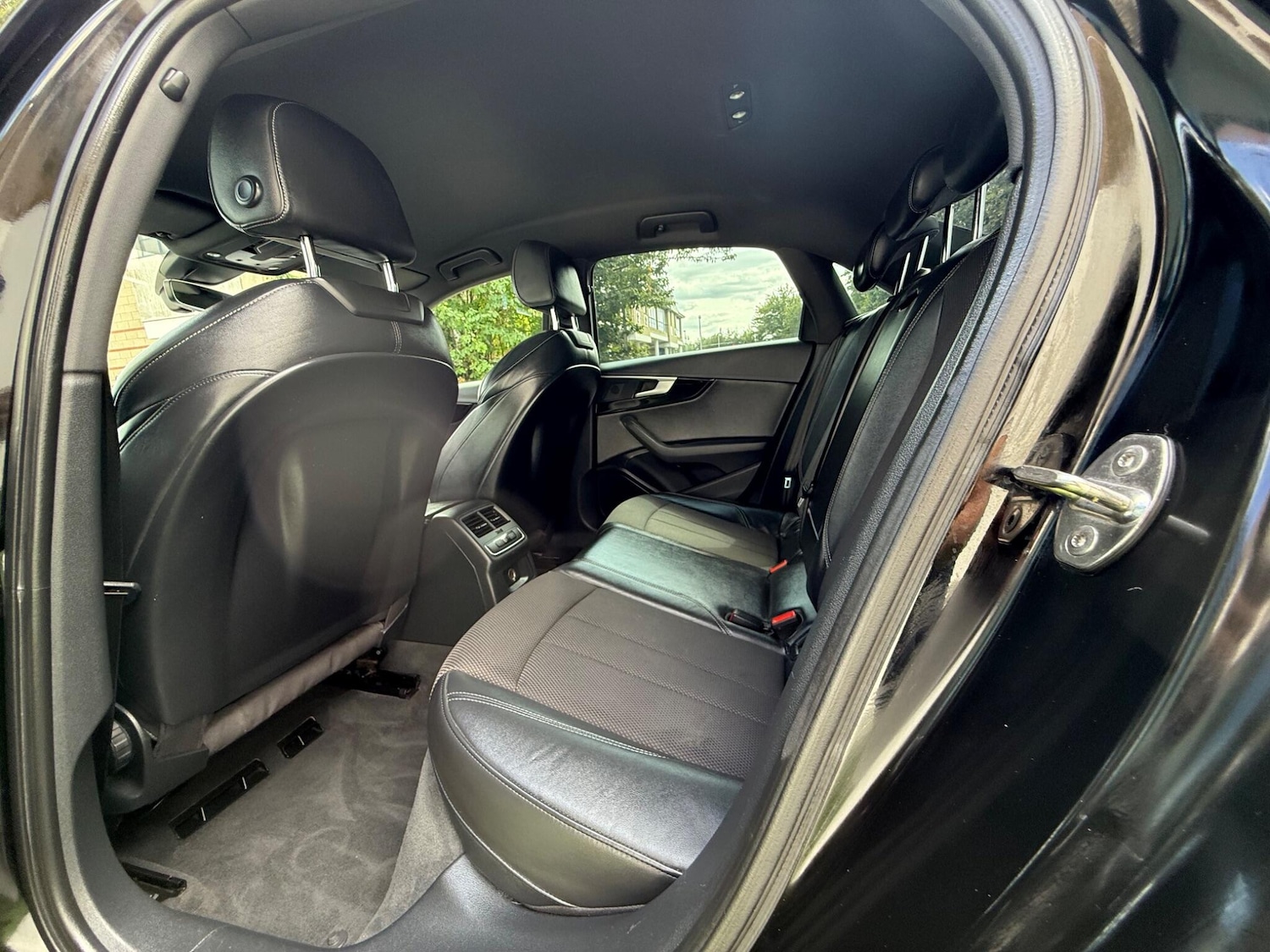 Used Audi A4 2016 for sale - 77050247: Photo 23