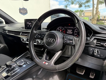 Used Audi A4 2016 for sale - 77050247: Photo