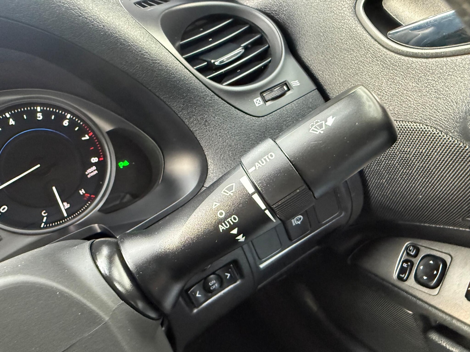 Used Lexus IS 2010 for sale - 77400535: Photo 38