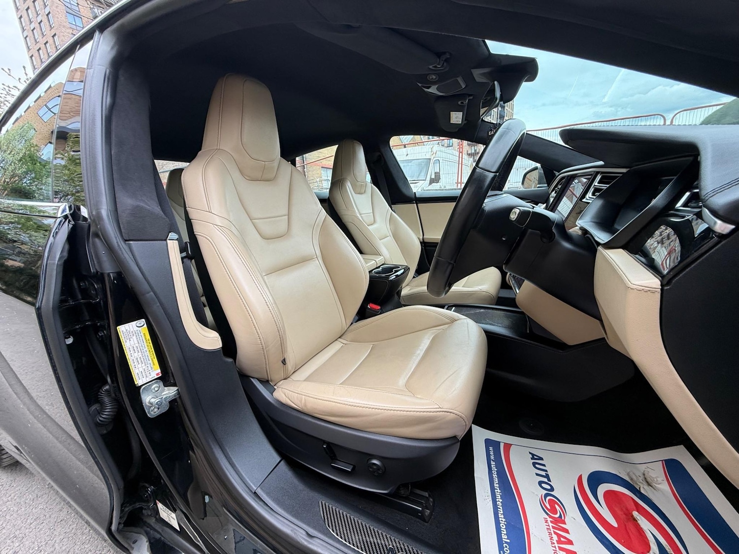 Used Tesla Model S 2016 for sale - 76942497: Photo 3