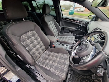 Used Volkswagen Golf 2015 for sale - 78852911: Photo