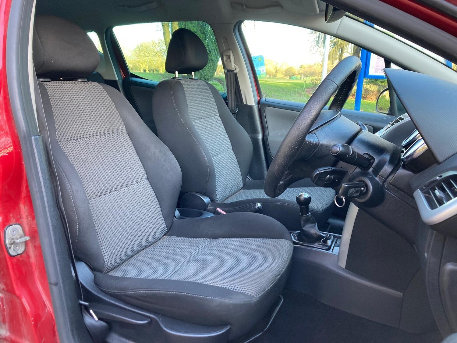 Used Peugeot 207 2010 for sale - 77934431: Photo 11