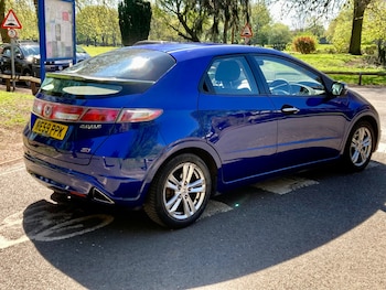 Used Honda Civic 2010 for sale - 78470617: Photo