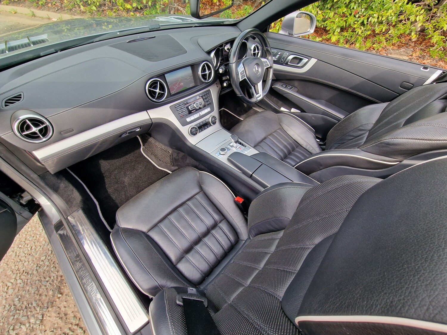 Used Mercedes-Benz SL 2013 for sale - 77938545: Photo 27
